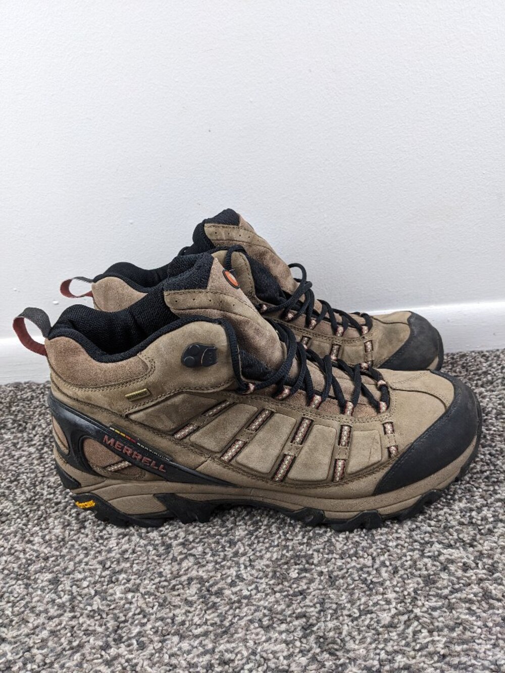Merrell Outland Mid Hiking Boots 14 Vibram Brown Waterproof Leather J86913